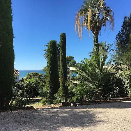 In A Historic * Saint-Raphaël